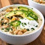 SLOW COOKER WHITE CHICKEN CHILI